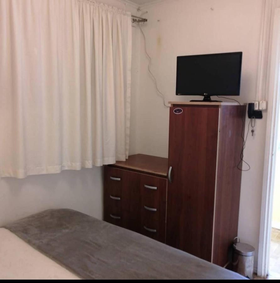 Alojamiento Emilia House Пунта-Аренас Екстер'єр фото
